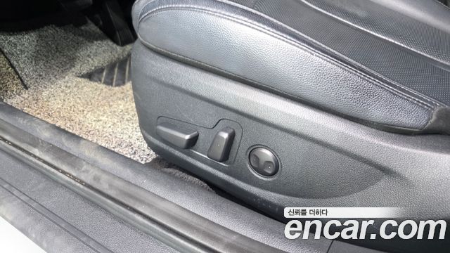 Kia K5 2019 — photo 31