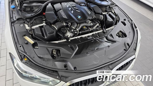 BMW 8-Series 2022 — photo 6
