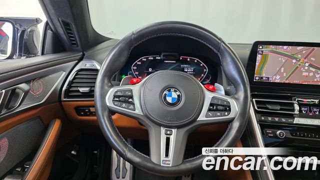BMW 8-Series 2022 — photo 13