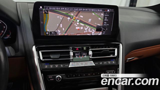 BMW 8-Series 2022 — photo 14