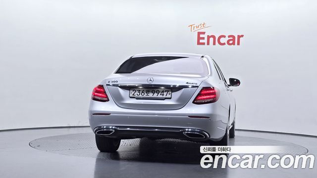Mercedes-Benz E-Class 2020 — photo 4