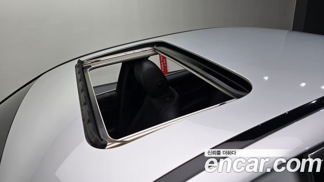 Mercedes-Benz E-Class 2020 — photo 27