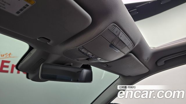 Mercedes-Benz E-Class 2020 — photo 28