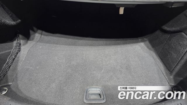 Mercedes-Benz E-Class 2020 — photo 35