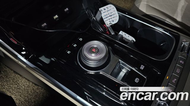 Kia Canival 2021 — photo 12