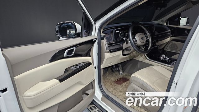 Kia Canival 2021 — photo 13