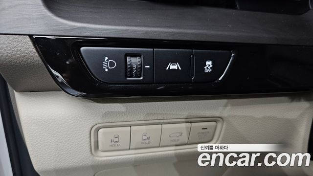 Kia Canival 2021 — photo 25