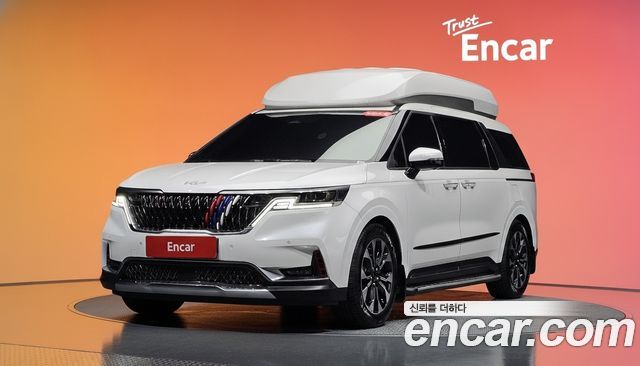 Kia Canival 2021 — photo 1