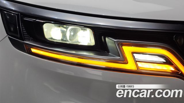 Kia Canival 2021 — photo 8