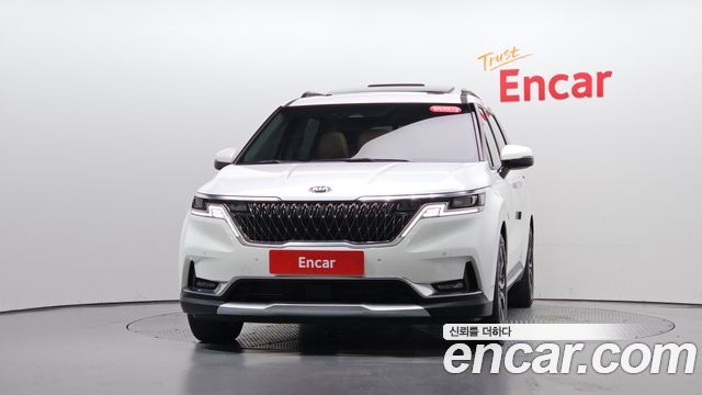 Kia Canival 2021 — photo 3