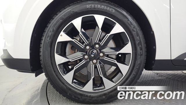 Kia Canival 2021 — photo 5