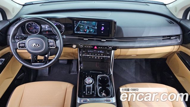 Kia Canival 2021 — photo 10