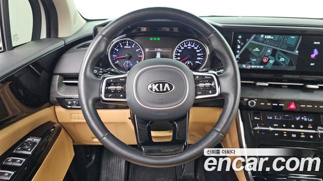 Kia Canival 2021 — photo 19