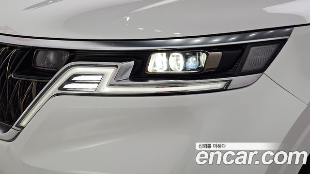 Kia Canival 2021 — photo 8