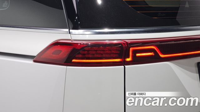 Kia Canival 2021 — photo 9