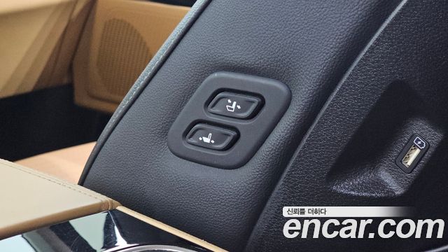 Kia Canival 2021 — photo 27