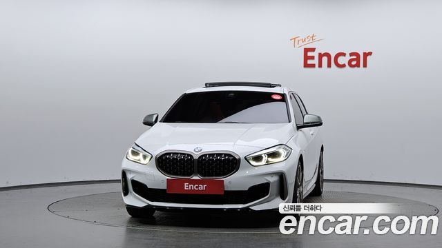 BMW 1-Series 2021 — photo 3