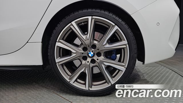 BMW 1-Series 2021 — photo 7