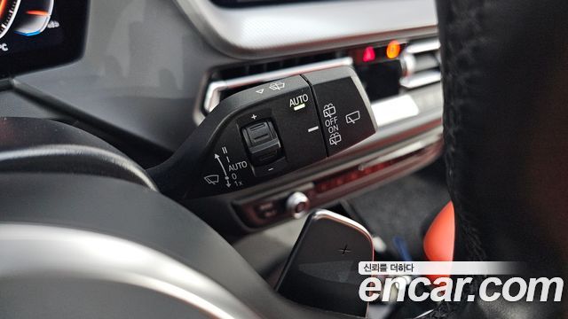 BMW 1-Series 2021 — photo 29