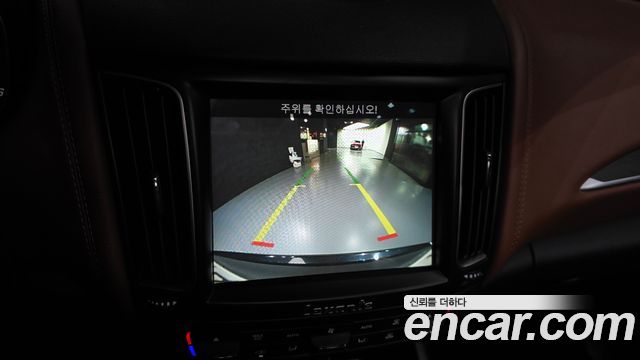 Maserati Levante 2019 — photo 21