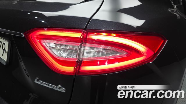 Maserati Levante 2019 — photo 9