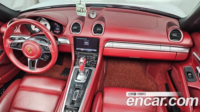 Porsche 718 2019 — photo 10