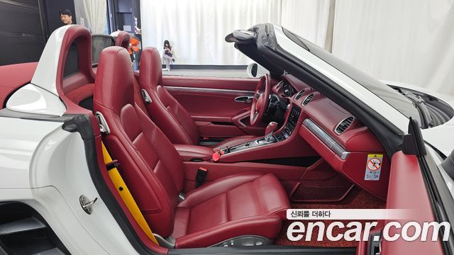 Porsche 718 2019 — photo 17