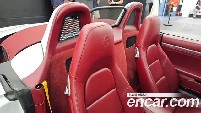 Porsche 718 2019 — photo 18