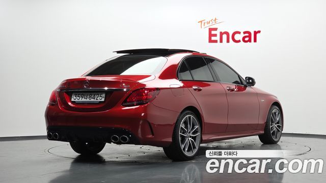 Mercedes-Benz C-Class 2019 — photo 2