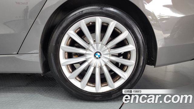 BMW Gran Turismo 2021 — photo 7