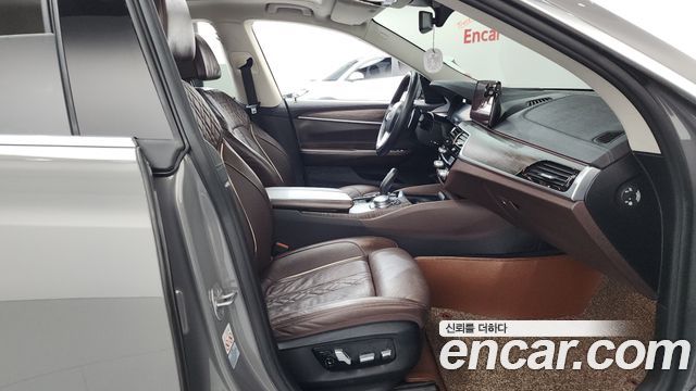 BMW Gran Turismo 2021 — photo 16