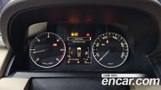 Land Rover Discovery 2014 — photo 11
