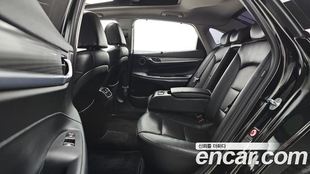 Hyundai Grandeur 2017 — photo 11