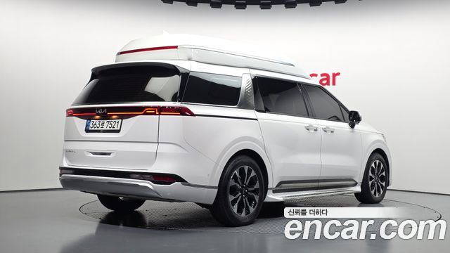 Kia Canival 2022 — photo 2