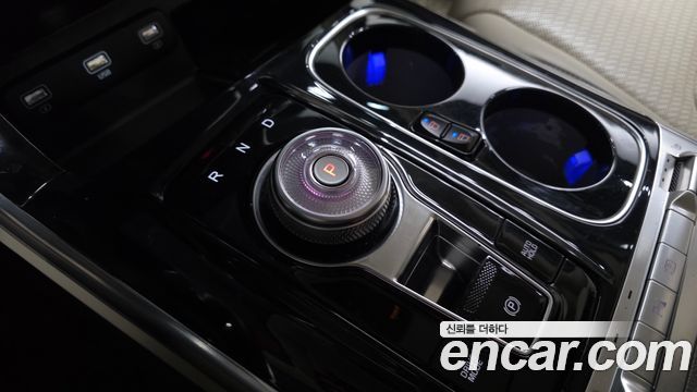 Kia Canival 2022 — photo 12