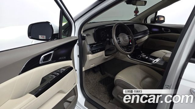 Kia Canival 2022 — photo 13