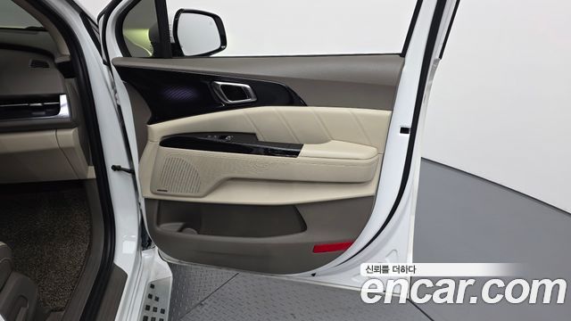 Kia Canival 2022 — photo 14