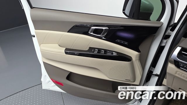 Kia Canival 2022 — photo 15