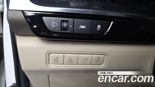 Kia Canival 2022 — photo 30