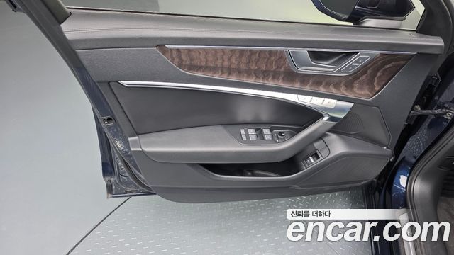 Audi A6 2023 — photo 14
