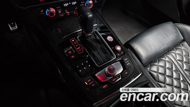 Audi S6 2016 — photo 9