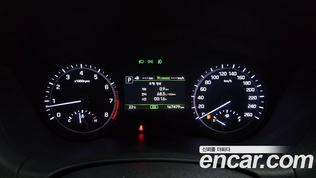 Genesis G80 2017 — photo 8