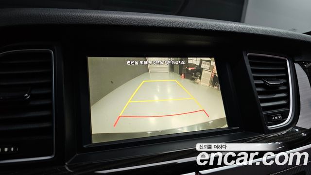 Genesis G80 2017 — photo 14