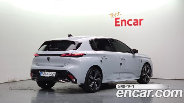 Peugeot 308 2025 — photo 2