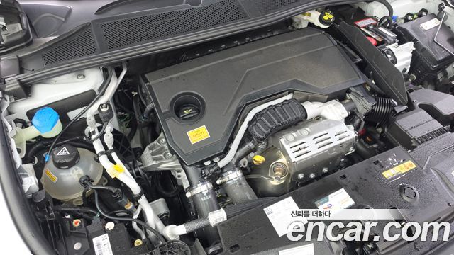 Peugeot 308 2025 — photo 6