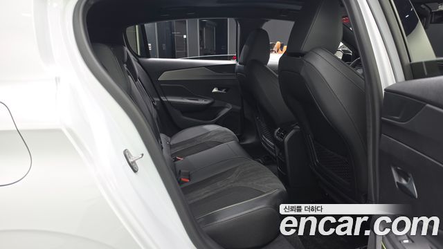 Peugeot 308 2025 — photo 18