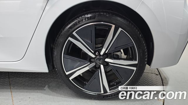 Peugeot 308 2025 — photo 7