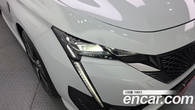 Peugeot 308 2025 — photo 8