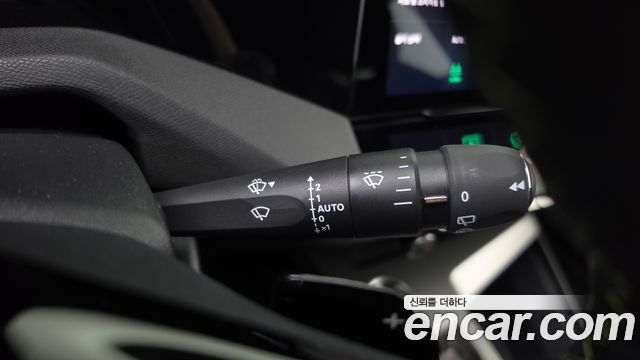 Peugeot 308 2025 — photo 28