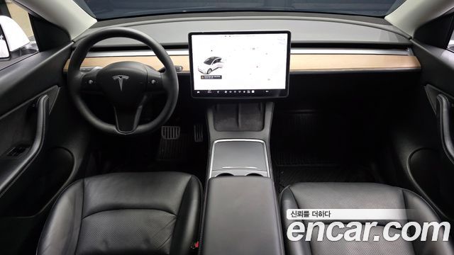 Tesla Model Y 2021 — photo 7